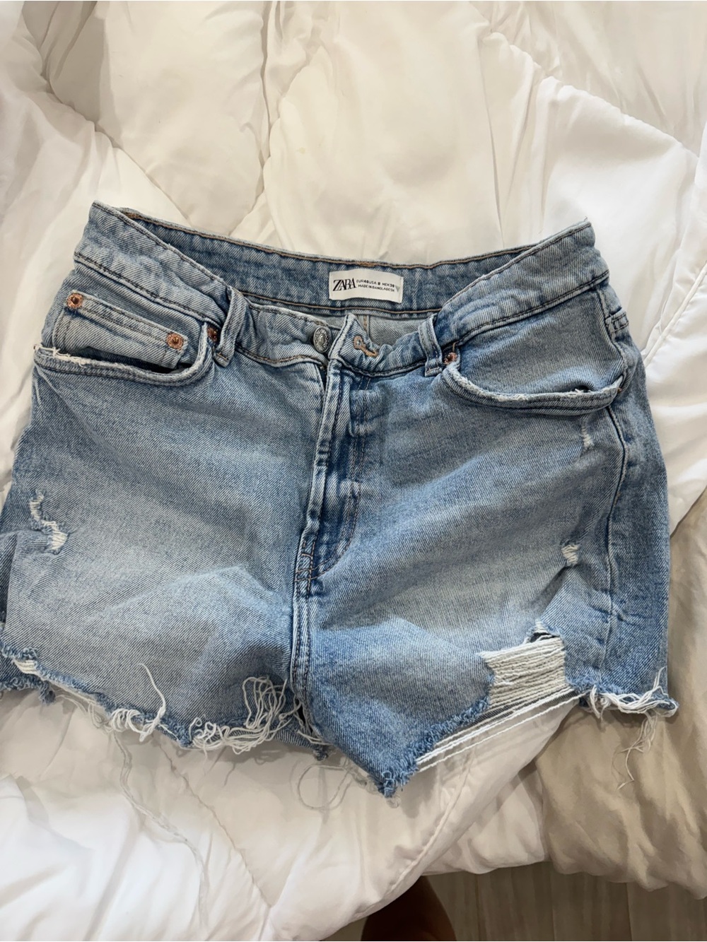Zara Light Wash Distressed Denim High-Waisted Shorts - Size 8